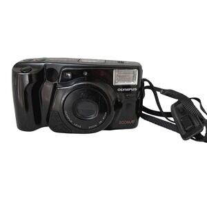 Olympus Infinity Vintage Zoom 230 35mm Film Camera Black 38-90mm Lens AF